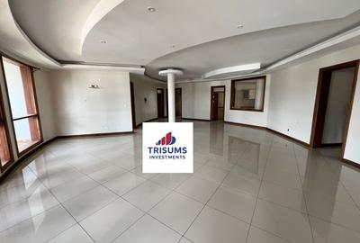 4 Bed Apartment with En Suite in Westlands Area - 2