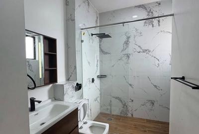 2 Bed Apartment with En Suite at Mbaazi Road - 3
