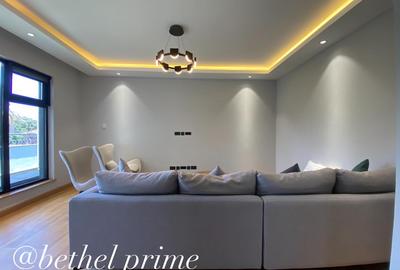 4 Bed Villa with En Suite in Lavington