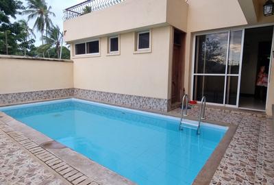 4 Bed Townhouse with En Suite at Kanamai