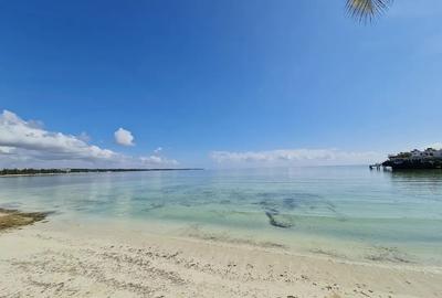 1 Bed Apartment with En Suite at 2Nd Avenue Nyali - 3