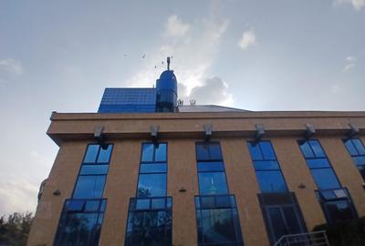 3,000 ft² Office with Parking in Upper Hill