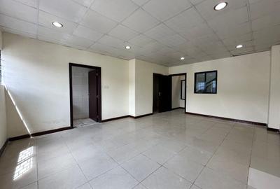 9,000 ft² Warehouse with Backup Generator in Mombasa Road - 4