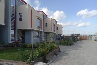 4 Bed Townhouse with En Suite at Nairobi Namanga Highway