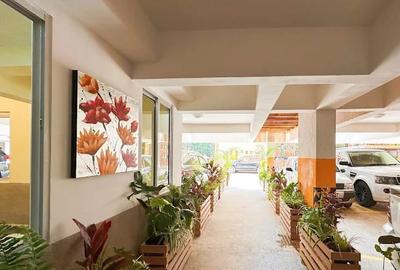 1 Bed Apartment with En Suite at Tabere Cresent - 2