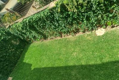 5 Bed House with En Suite in Kyuna - 3