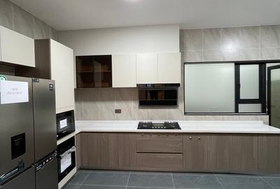 5 Bed Apartment with En Suite in Kileleshwa - 3