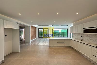 5 Bed Villa in Lavington