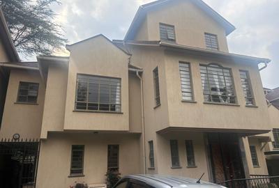 4 Bed Townhouse with En Suite in Westlands Area