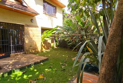 5 Bed Townhouse with En Suite at Off Convent Drive