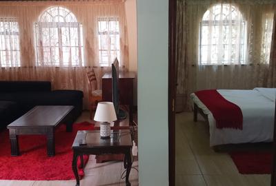 1 Bed House with Garden in Kitisuru