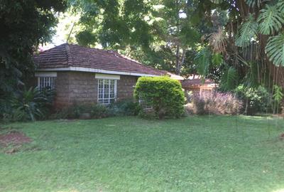 6 Bed House with En Suite at Kitisuru Road