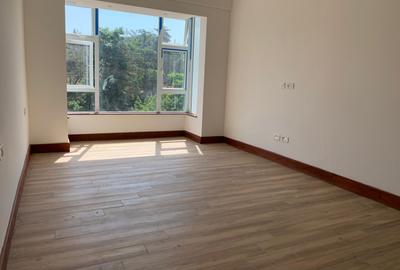 3 Bed Apartment with En Suite in Westlands Area - 3