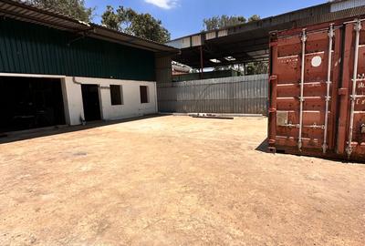 4,000 ft² Warehouse with Parking in Karen