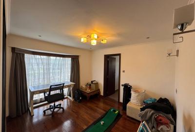 5 Bed Townhouse with En Suite in Runda - 4