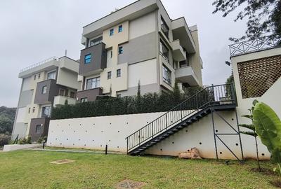 4 Bed House with En Suite in Runda - 4