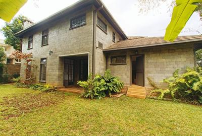 4 Bed House with En Suite in Spring Valley