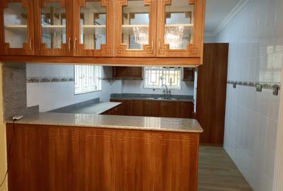 3 Bed Apartment with En Suite at Off Woodvale Drive