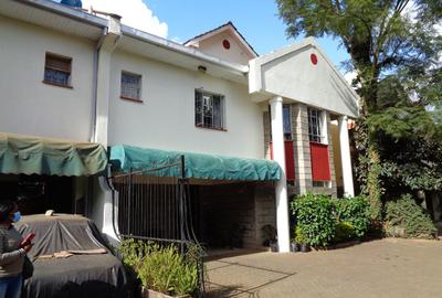 5 Bed Townhouse with En Suite at Maziwa