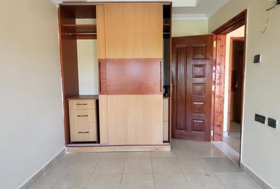 5 Bed House with En Suite in Kitisuru