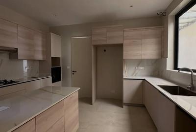 5 Bed Townhouse with En Suite at Manyani East - 4