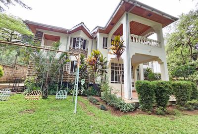 5 Bed House with En Suite in Lavington