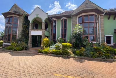 5 Bed Townhouse with En Suite in Runda