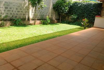 4 Bed Villa with En Suite in Westlands Area - 2