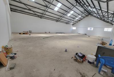 8,000 ft² Warehouse with Parking in Eastern ByPass