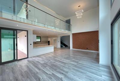 5 Bed Villa with En Suite in Lavington - 3