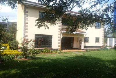 4 Bed Townhouse with En Suite at Lavington Green