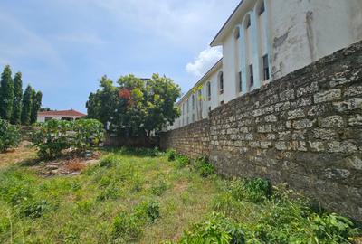 Land at Customs Road