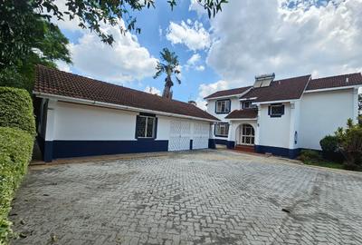 4 Bed House with En Suite in Runda - 2