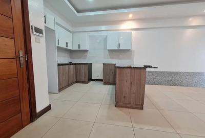 2 Bed Apartment with En Suite at Argwings Kodhek Rd - 3