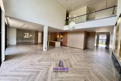 5 Bed House with En Suite at Saunders Close - 3