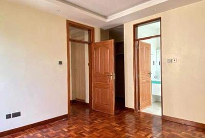 1 Bed Apartment with En Suite in Kileleshwa