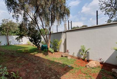 5 Bed Villa with En Suite in Westlands Area - 4