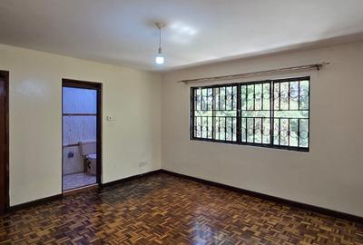 4 Bed Townhouse with En Suite in Lavington - 3