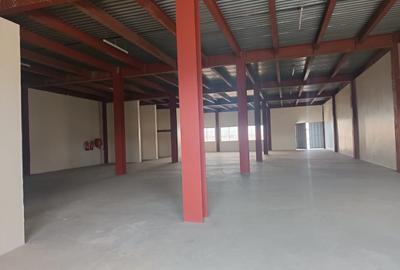 5,000 ft² Warehouse with Lift in Ruaraka