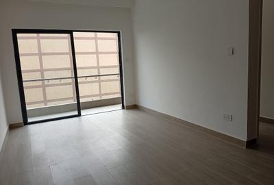 1 Bed Apartment with Swimming Pool in Kilimani - 4