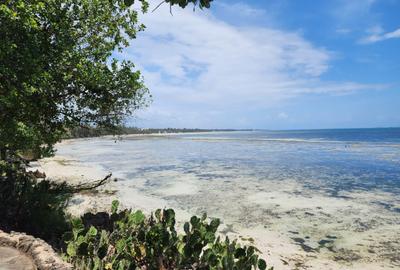 3 Bed Apartment with En Suite at Ar185 - 3