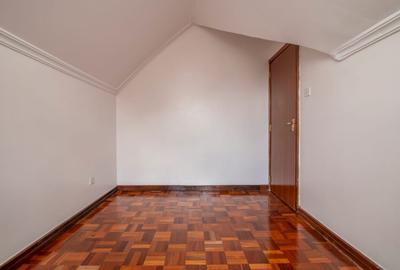 5 Bed Townhouse with Staff Quarters in Lavington
