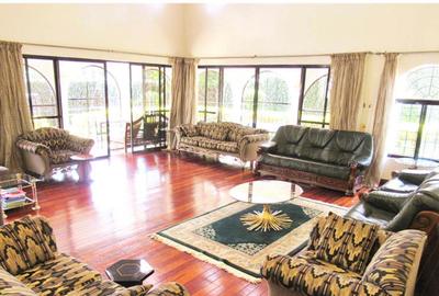 4 Bed Townhouse with En Suite at Off James Gichuru