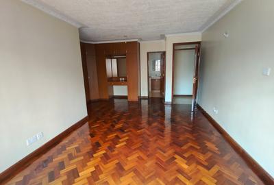 2 Bed Apartment with En Suite at Parklands - 2
