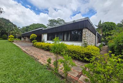 4 Bed House with En Suite in Muthaiga