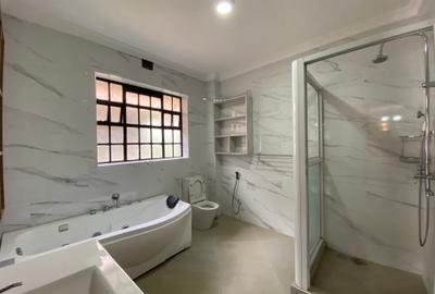 4 Bed Villa with En Suite at Near Maasai Mall - 4
