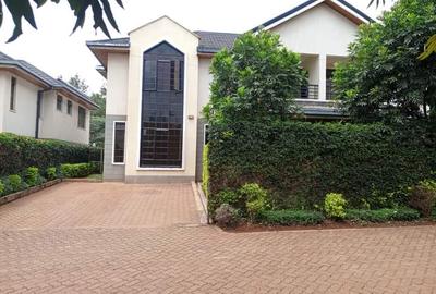 4 Bed House with En Suite in Kitisuru