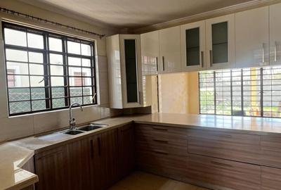 4 Bed Townhouse with En Suite in Kiambu Road - 3
