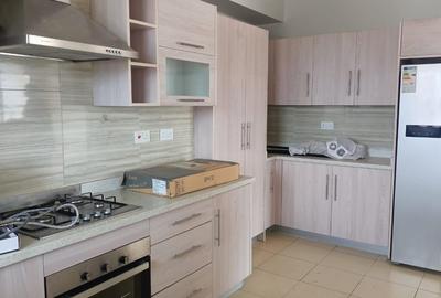 Serviced 4 Bed Apartment with En Suite in Brookside