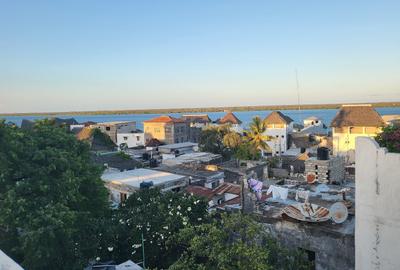6 Bed House with En Suite at Lamu Town